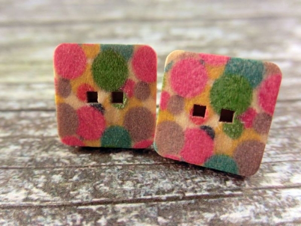 Quadratische Holzknopf Ohrstecker Punkte Dots